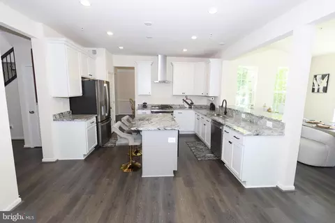 Kitchen - 313 Buccoo Reef Loop, Accokeek, MD 20607 photo 2 of 3