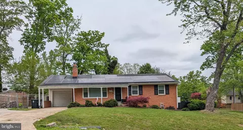 10028 Dubarry St, Glenn Dale, MD 20769