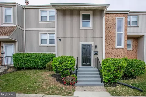 6100 Brandyhall Ct, Fort Washington, MD 20744