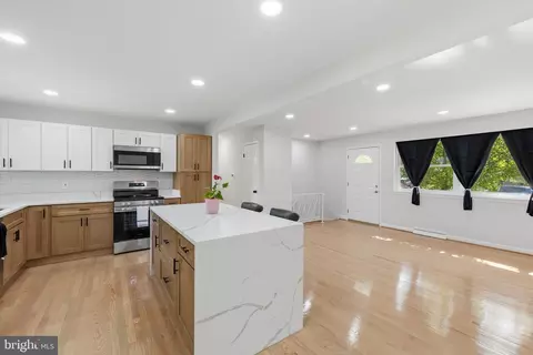 6109 Colonial Ter, Temple Hills, MD 20748