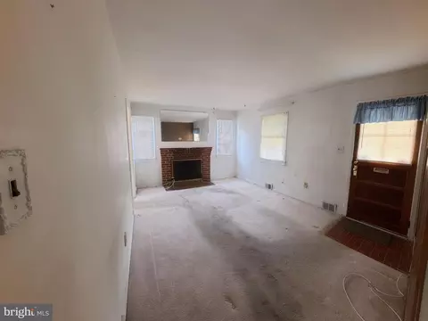 Living - 9428 Washington Blvd, Lanham, MD 20706 photo 2 of 2