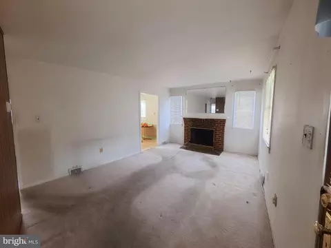 Living - 9428 Washington Blvd, Lanham, MD 20706 photo 1 of 2