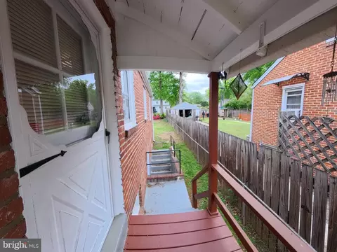 Exterior - 9428 Washington Blvd, Lanham, MD 20706 photo 4 of 6