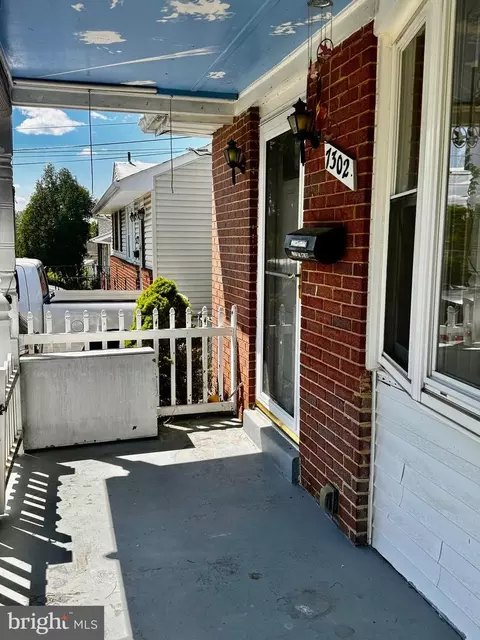 Exterior - 7302 Powhatan St, Lanham, MD 20706 photo 5 of 15