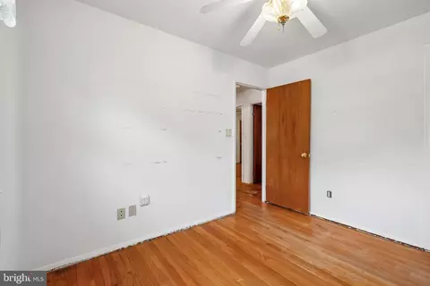 Bedroom - 7302 Powhatan St, Lanham, MD 20706 photo 4 of 4