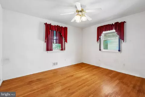 Bedroom - 7302 Powhatan St, Lanham, MD 20706 photo 2 of 4