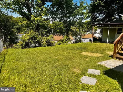 Exterior - 7302 Powhatan St, Lanham, MD 20706 photo 14 of 15