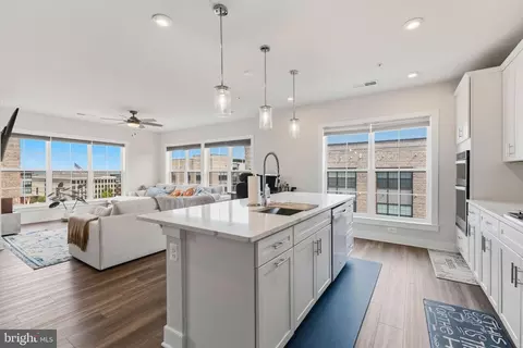 104 Saint Ives Pl #401, National Harbor, MD 20745