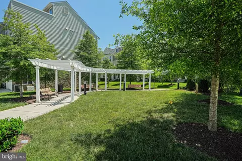 Exterior - 7206 Wood Trail Dr, Lanham, MD 20706 photo 3 of 4