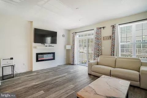 Living - 7206 Wood Trail Dr, Lanham, MD 20706 photo 1 of 2