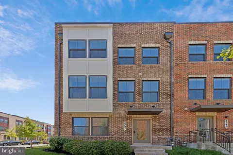 4747 Towne Park Rd, Suitland, MD 20746