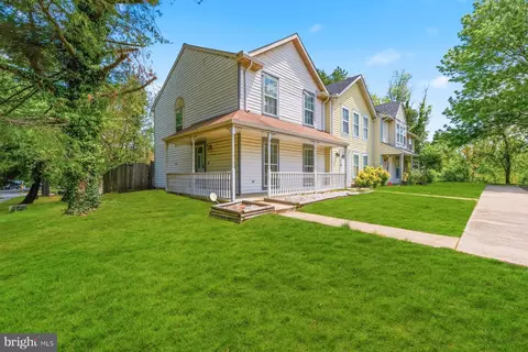 5100 Marlborough Pl, Marlboro, MD 20772