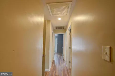 Entry Way - 6708 Boxwood, Suitland, MD 20746 photo 3 of 3