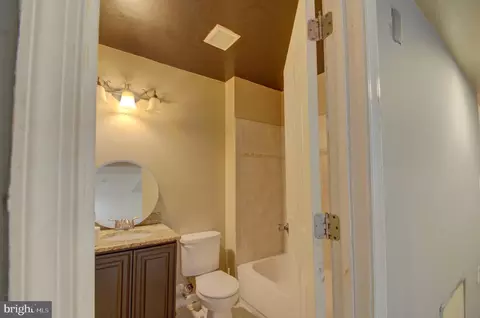 Entry Way - 6708 Boxwood, Suitland, MD 20746 photo 2 of 3