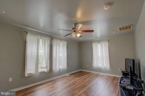Living - 6708 Boxwood, Suitland, MD 20746 photo 1 of 1