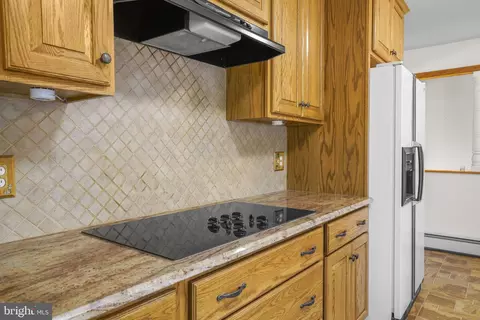 Kitchen - 1100 Bryan Point Rd, Accokeek, MD 20607 photo 3 of 4