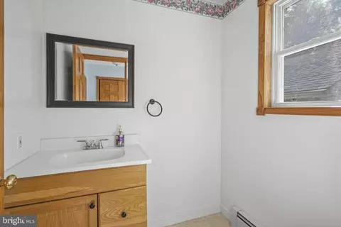 Entry Way - 1100 Bryan Point Rd, Accokeek, MD 20607 photo 1 of 1