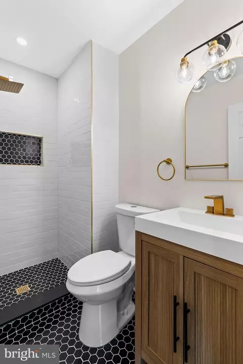 Bath - 15732 Millbrook Ln #79, Laurel, MD 20707 photo 1 of 6