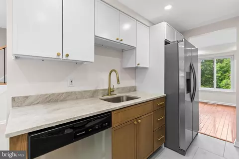 Kitchen - 15732 Millbrook Ln #79, Laurel, MD 20707 photo 2 of 3
