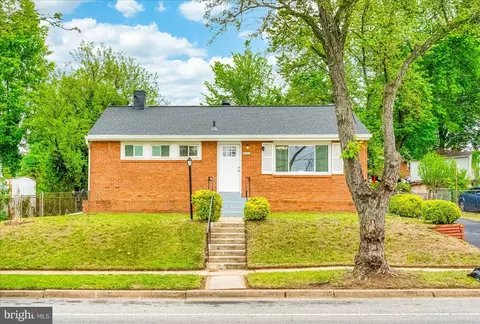 4865 66th Ave, Hyattsville, MD 20784