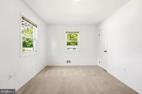 Bedroom - 5802 Shepherd Ln, Lanham, MD 20706 photo 6 of 10