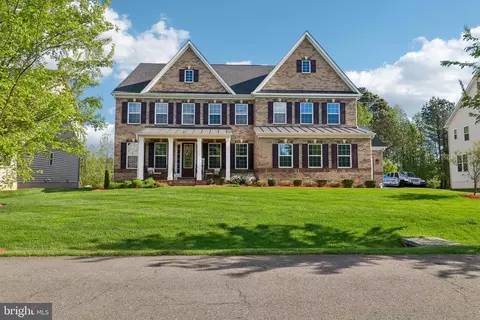 13609 Hebron Ln, Marlboro, MD 20774