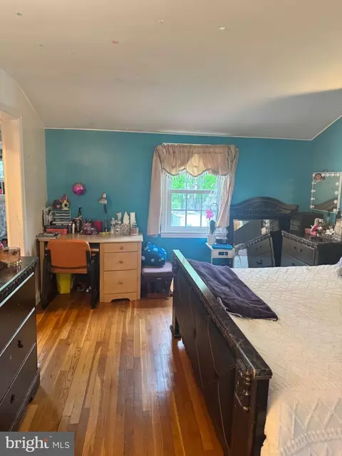 Bedroom - 9104 8th St, Lanham, MD 20706 photo 2 of 7