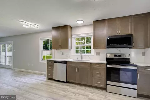 Kitchen - 11611 Whittier Rd, Bowie, MD 20721 photo 2 of 3