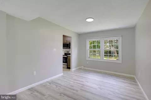Living - 11611 Whittier Rd, Bowie, MD 20721 photo 6 of 13