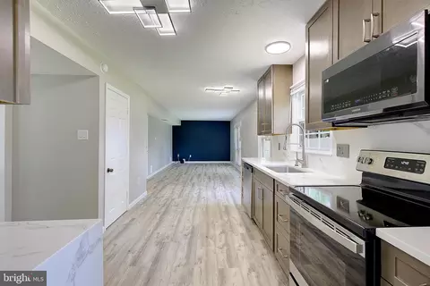 Entry Way - 11611 Whittier Rd, Bowie, MD 20721 photo 1 of 5