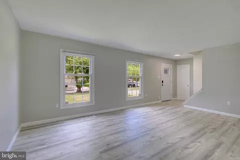 Living - 11611 Whittier Rd, Bowie, MD 20721 photo 5 of 13