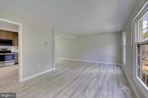 Living - 11611 Whittier Rd, Bowie, MD 20721 photo 2 of 13
