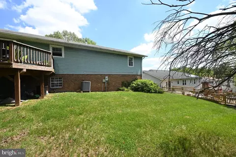 Exterior - 1416 2nd St, Lanham, MD 20706 photo 5 of 8