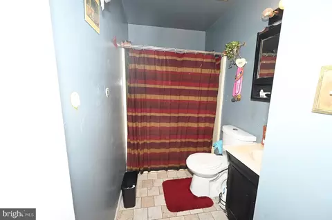 Bath - 1416 2nd St, Lanham, MD 20706 photo 2 of 3