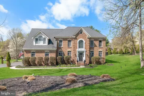 1201 Alicia Dr, Marlboro, MD 20774