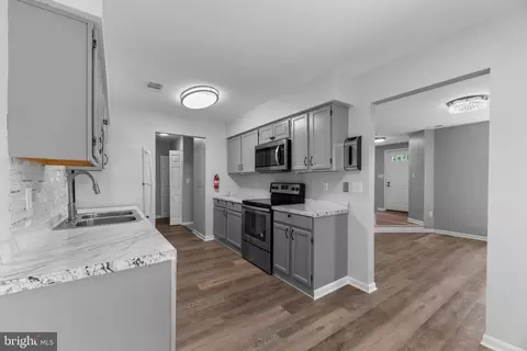 Entry Way - 9302 Player Dr #155, Laurel, MD 20708 photo 3 of 7