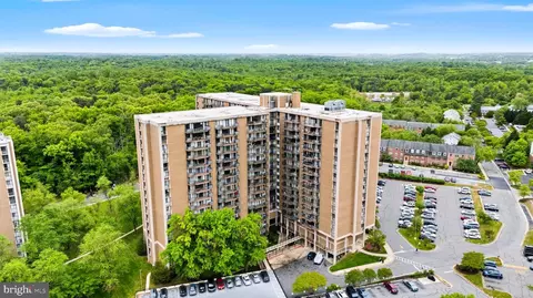6100 Westchester Park Dr #1702, College Park, MD 20740