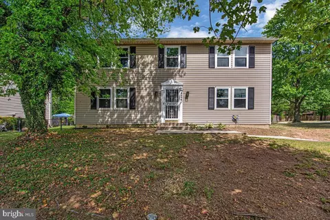 2404 Old Brooks Dr, Suitland, MD 20746
