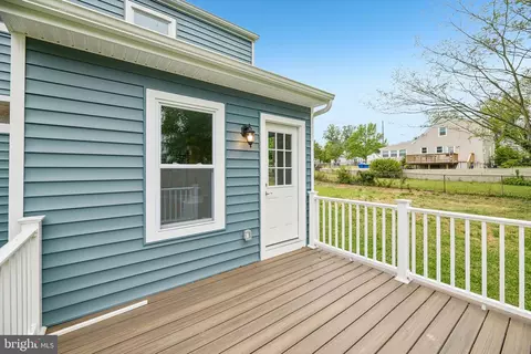 Exterior - 6710 Pine Grv, Suitland, MD 20746 photo 3 of 5