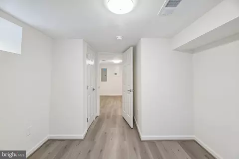 Entry Way - 6710 Pine Grv, Suitland, MD 20746 photo 7 of 7