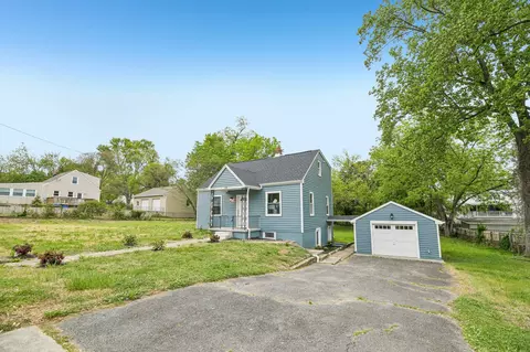 Exterior - 6710 Pine Grv, Suitland, MD 20746 photo 1 of 5
