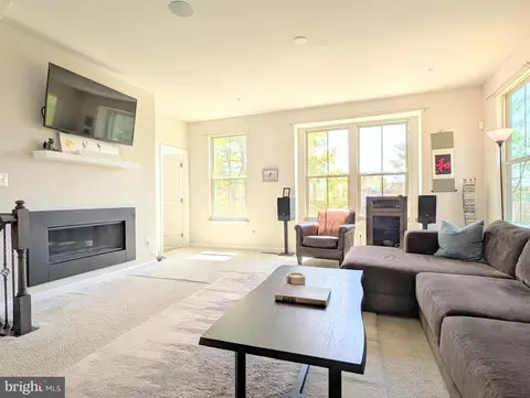 Living - 10100 Aerospace Rd, Lanham, MD 20706 photo 1 of 2