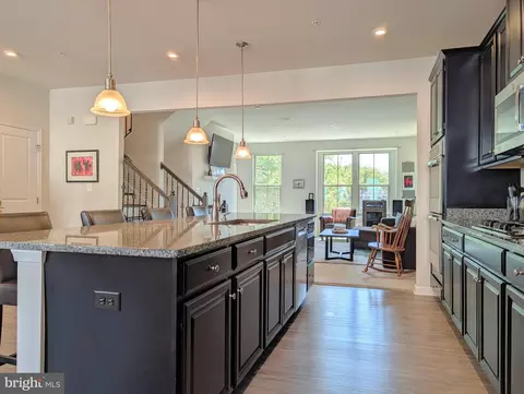 Entry Way - 10100 Aerospace Rd, Lanham, MD 20706 photo 3 of 4
