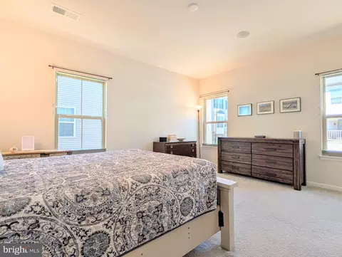 Bedroom - 10100 Aerospace Rd, Lanham, MD 20706 photo 5 of 6