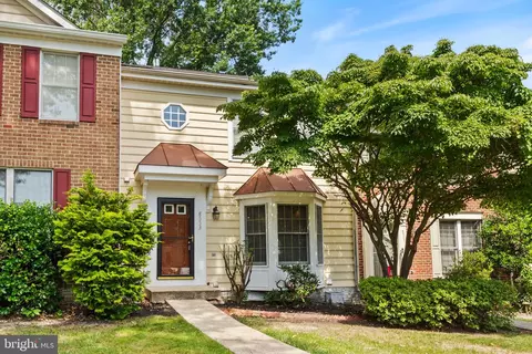 8553 Paragon Ct, Marlboro, MD 20772