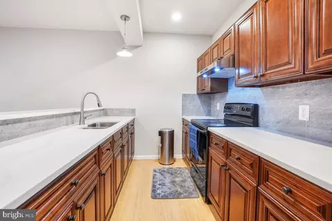 Kitchen - 7804 Killbarron Dr, Laurel, MD 20707 photo 6 of 6