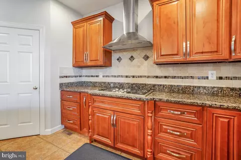 Kitchen - 7804 Killbarron Dr, Laurel, MD 20707 photo 2 of 6