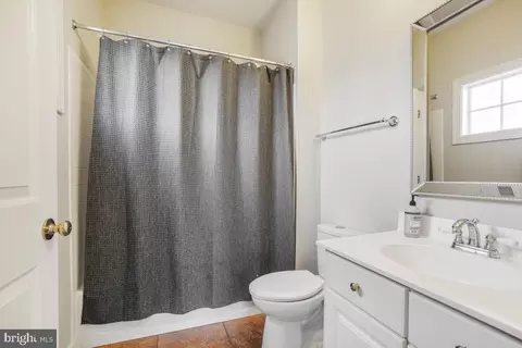 Bath - 7804 Killbarron Dr, Laurel, MD 20707 photo 4 of 5