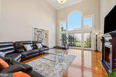 Living - 7804 Killbarron Dr, Laurel, MD 20707 photo 4 of 5