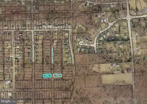 5706 Walnut St, Lanham, MD 20706